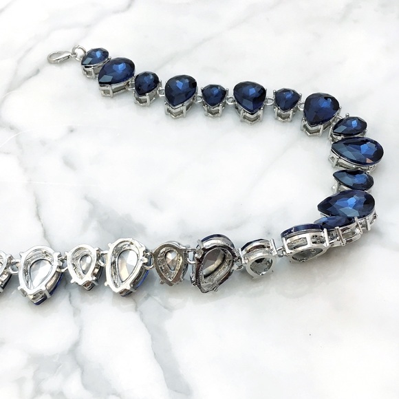 Elegant Navy Blue Crystal Statement Necklace  y1 - Picture 3 of 7